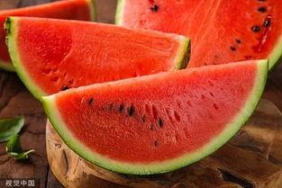 体检吃瓜尿酸高,体检吃瓜需谨慎，揭秘健康饮食之道