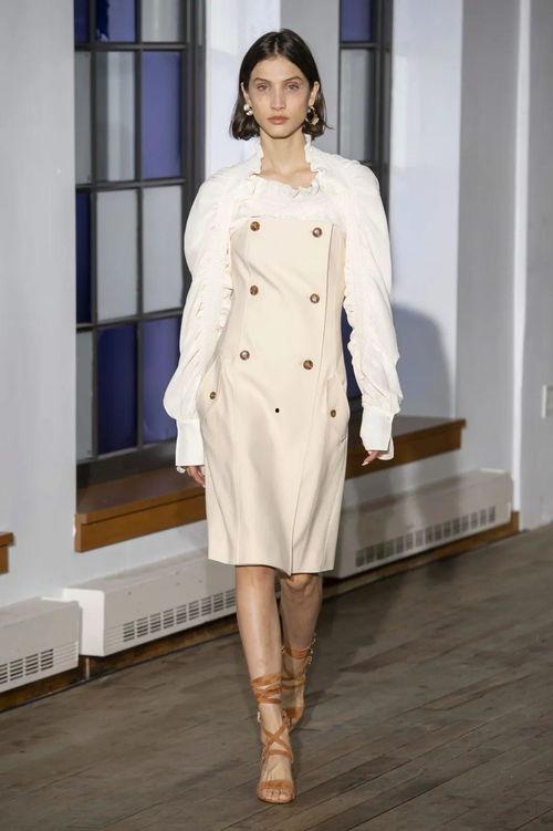 吃瓜黄色上衣,揭秘那件黄色上衣背后的故事