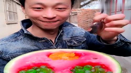 农村小伙吃瓜,一场味蕾的狂欢之旅